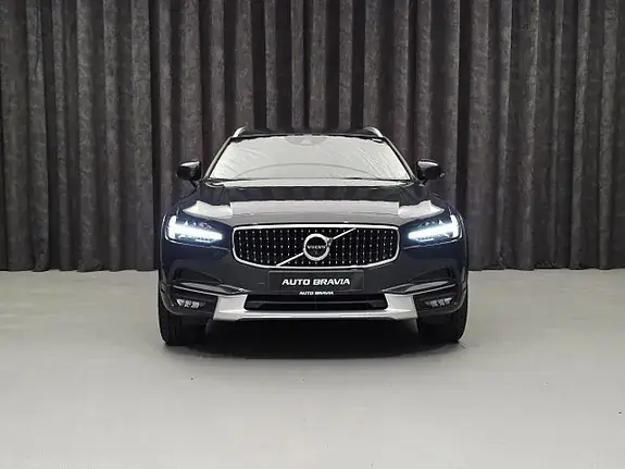 Volvo V90 Cross Country 2017 photo 2