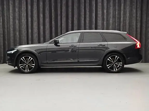 Volvo V90 Cross Country 2017 photo 4