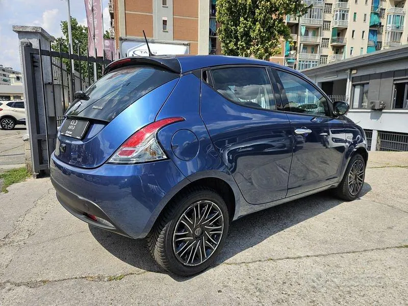 Lancia Ypsilon 2023 photo 4