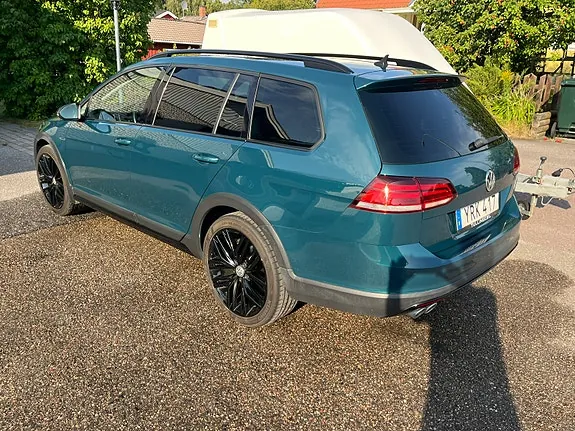 Volkswagen Golf Alltrack 2018 photo 2