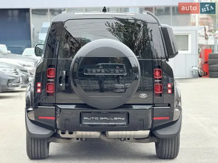 Land Rover Defender 2020 photo 2