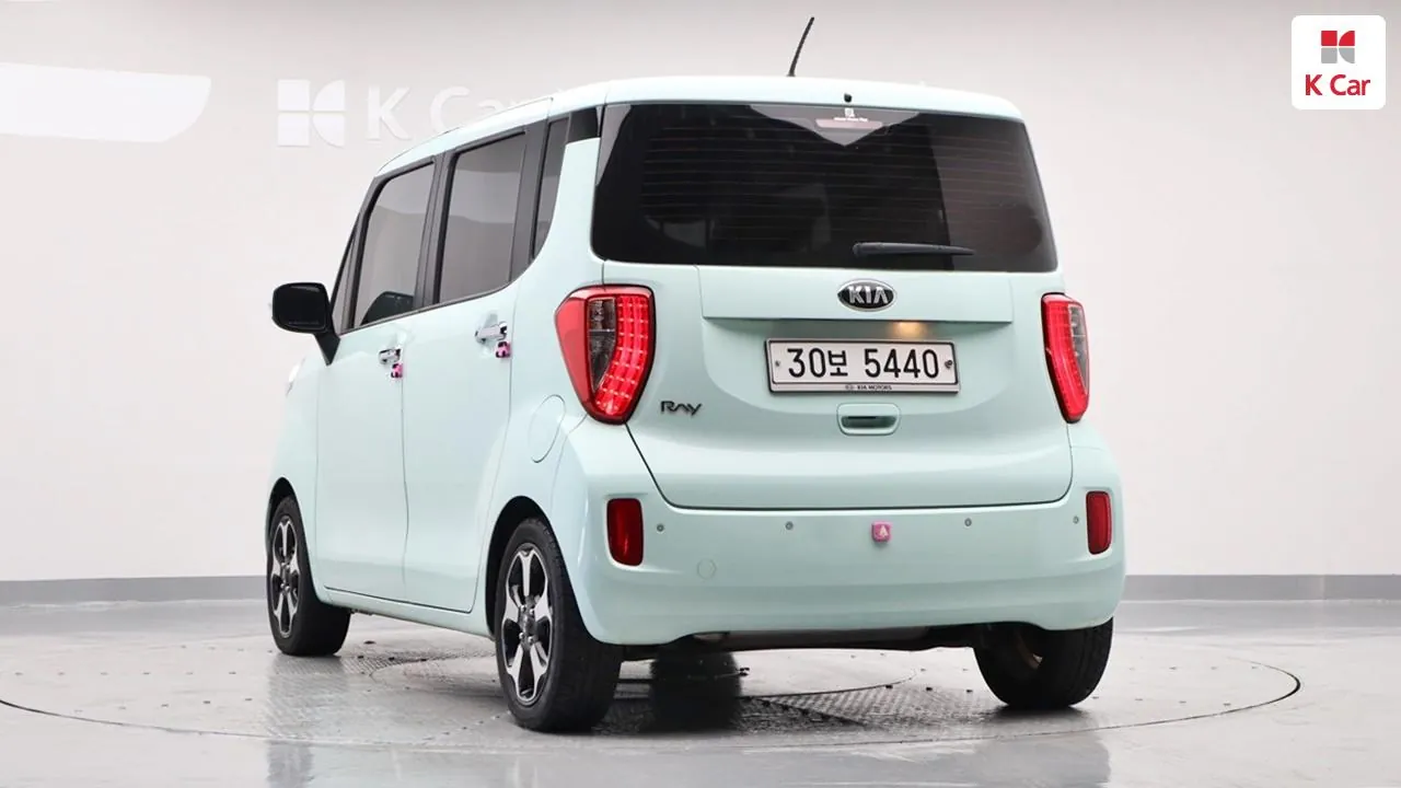 Kia K8 Prestige 2013 photo 4