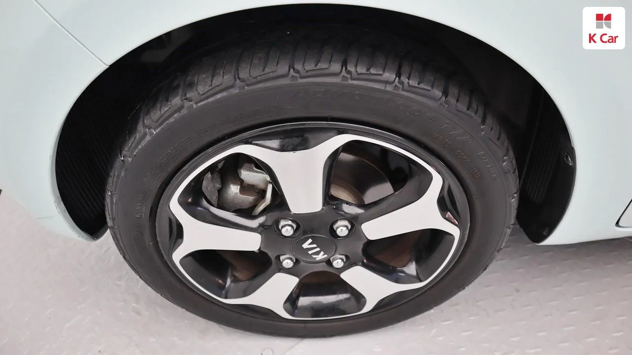 Kia K8 Prestige 2013 photo 5