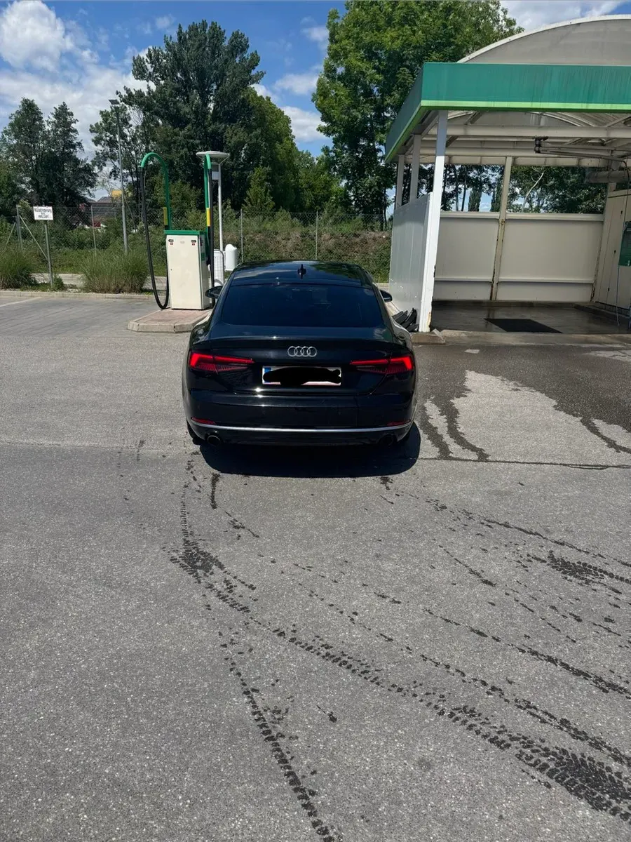 Audi A5 2017 photo 2