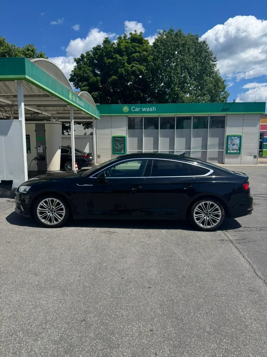 Audi A5 2017 photo 3
