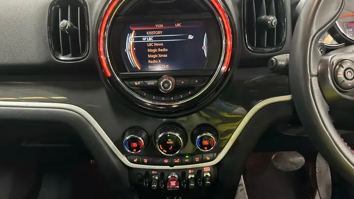 Mini Countryman 2018 photo 4
