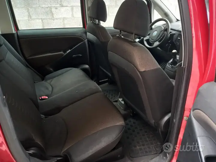 Fiat Idea 2006 photo 4