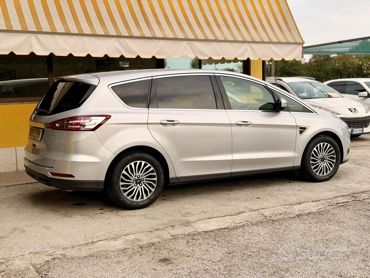 Ford S-Max 2019 photo 4
