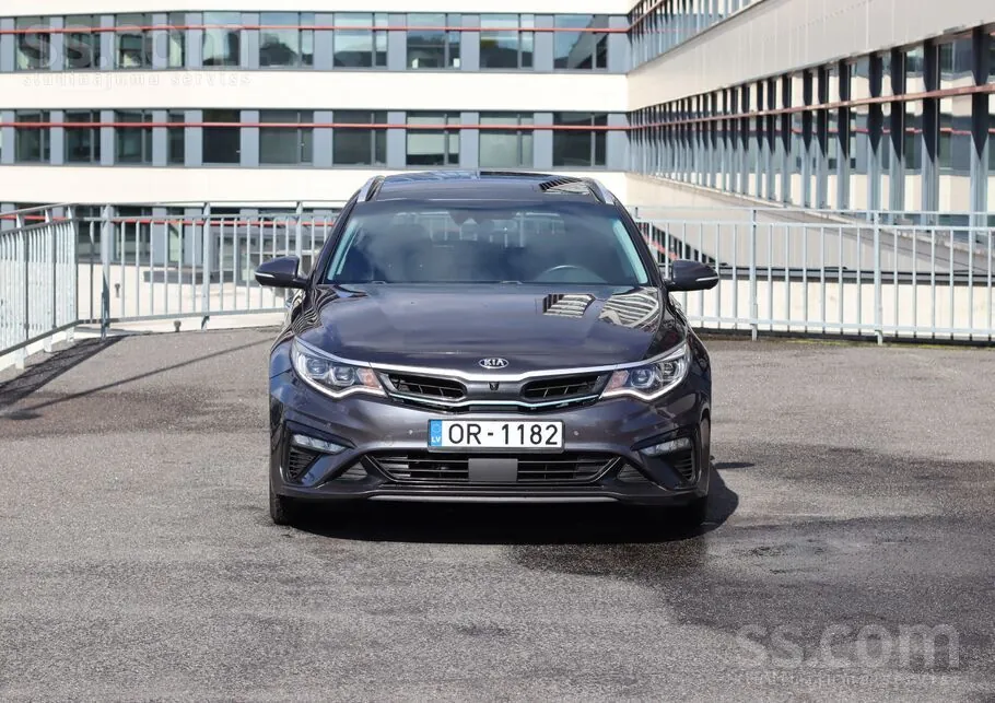Kia Optima 2019 photo 2