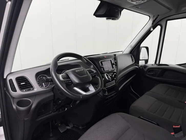 Iveco Daily 2024 photo 3