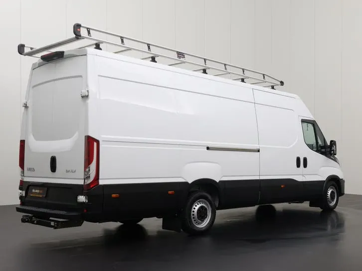 Iveco Daily 2024 photo 2