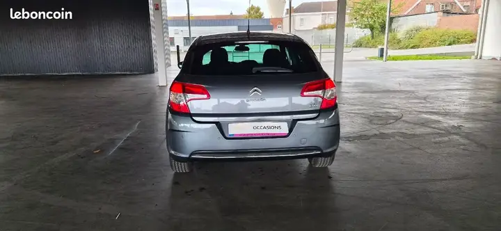 Citroen C4 2011 photo 5
