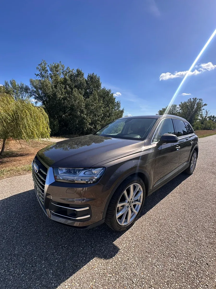 Audi Q7 2017 photo 3