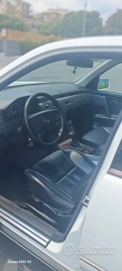 Mercedes-Benz E-Class 1999 photo 2