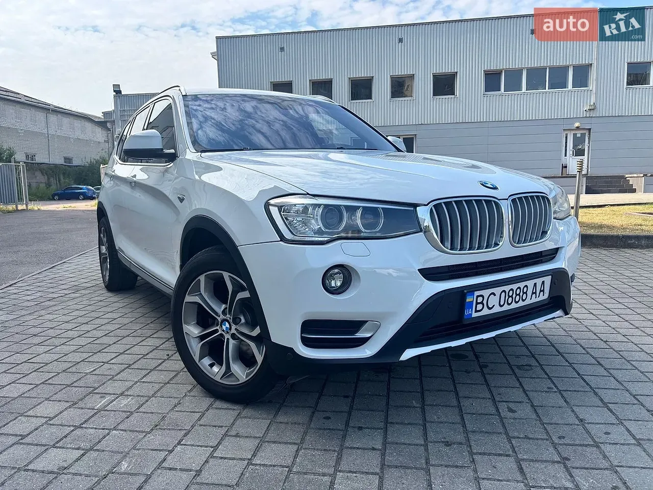BMW X3 2016 photo 2
