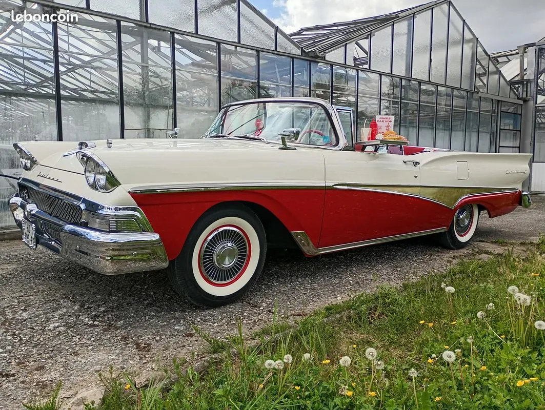 Ford Fairlane