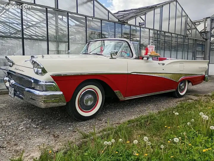 Ford Fairlane