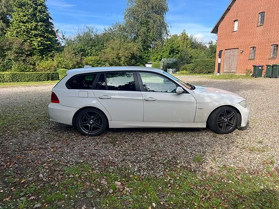 BMW 318D 2006 photo 3