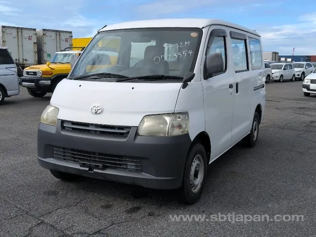 Toyota Townace 2011 photo 2