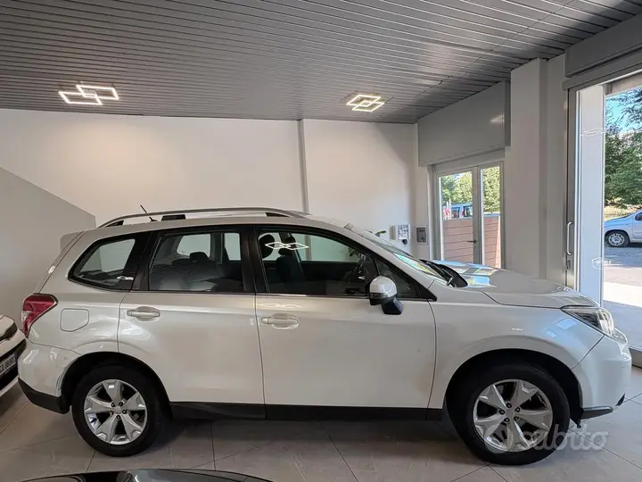 Subaru Forester 2014 photo 3