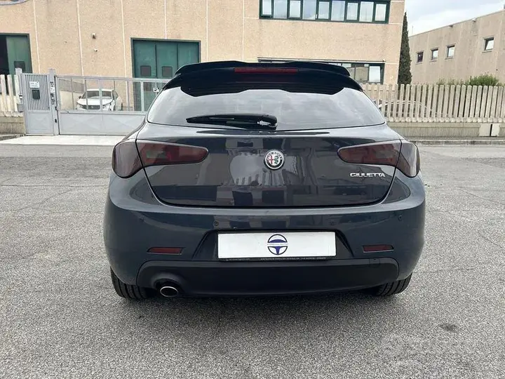 Alfa Romeo Giulietta 2016 photo 5