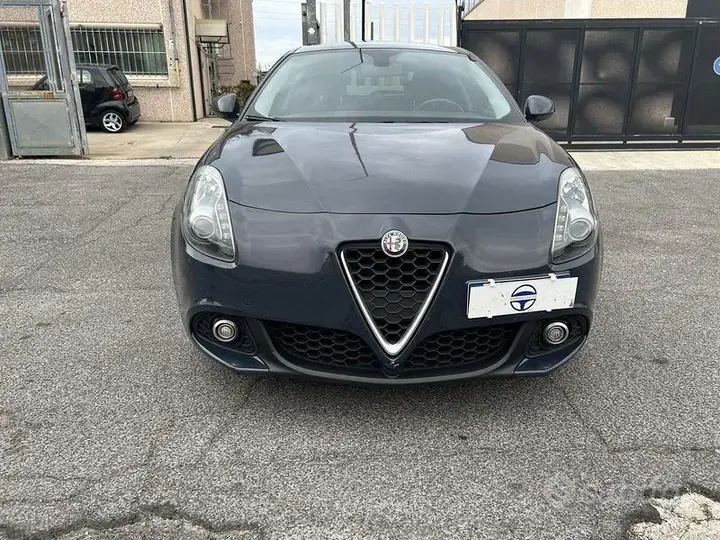 Alfa Romeo Giulietta 2016 photo 2