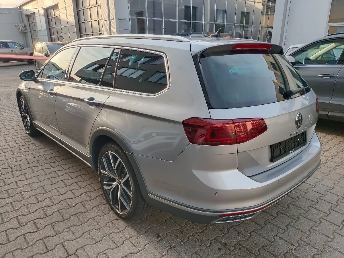 Volkswagen Passat 2021 photo 3