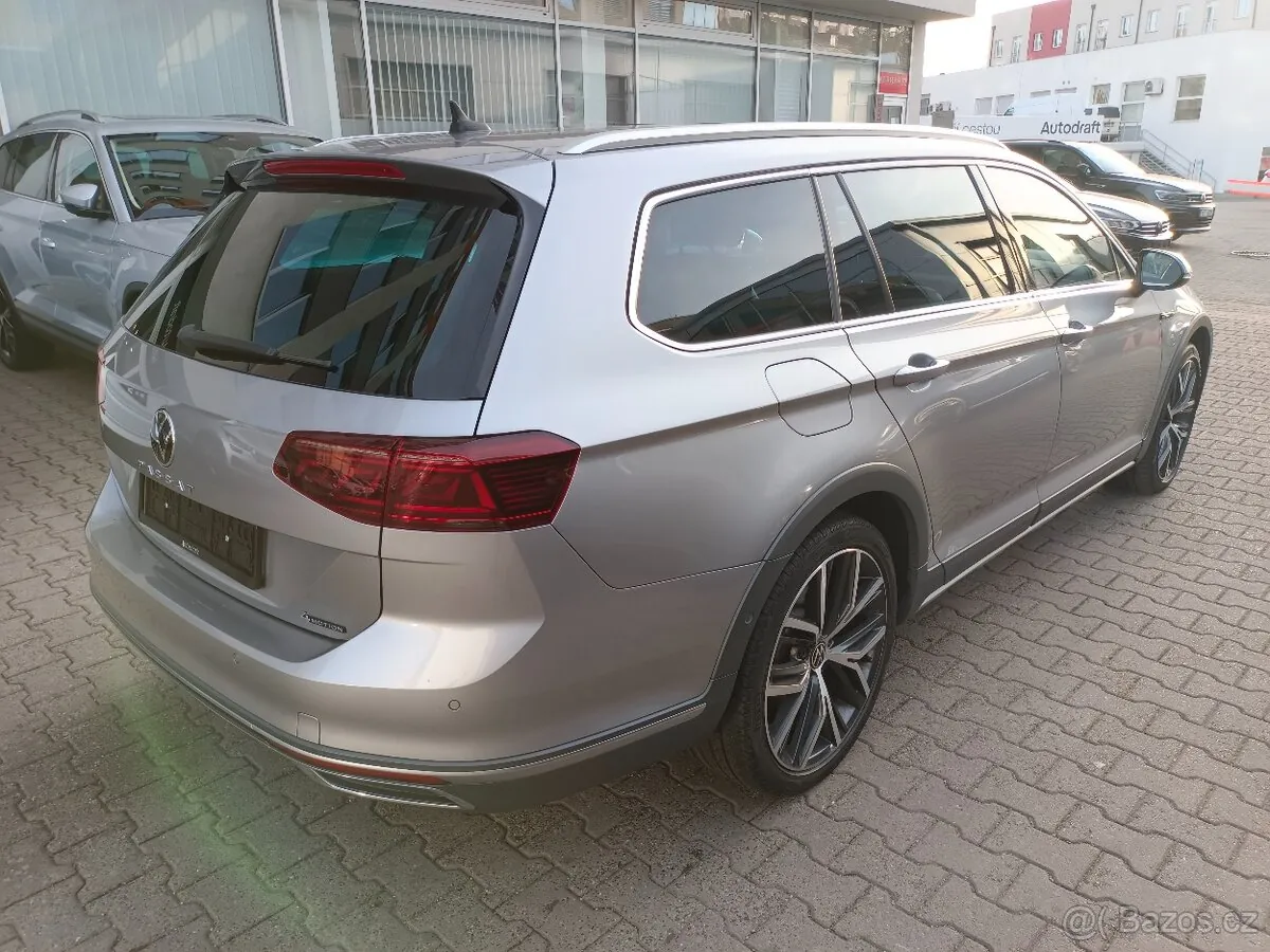 Volkswagen Passat 2021 photo 4