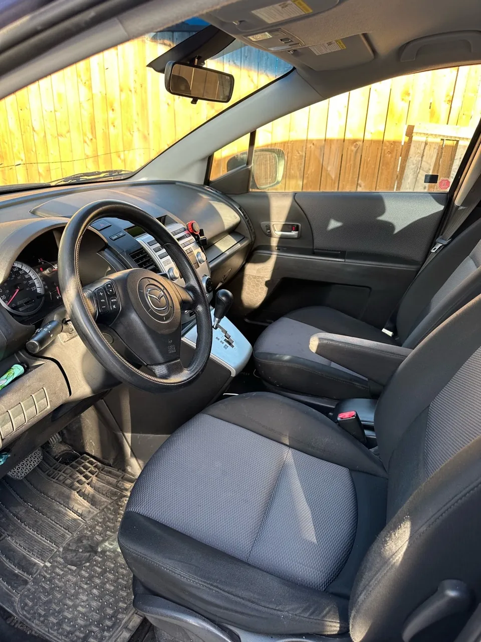 Mazda 5 2007 photo 4