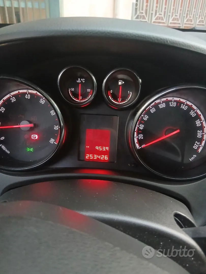 Opel Meriva 2013 photo 3