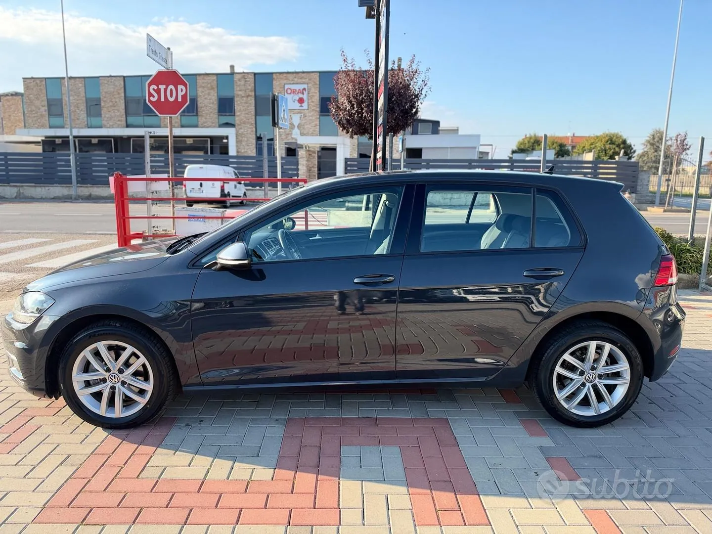 Volkswagen Golf 2018 photo 3