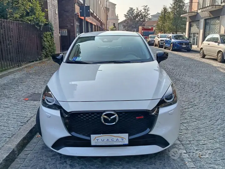 Mazda 2 2023 photo 2
