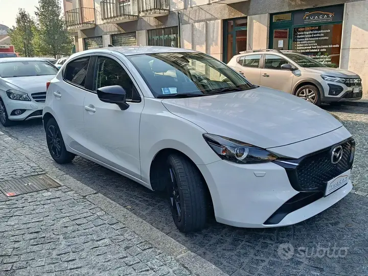Mazda 2 2023 photo 3