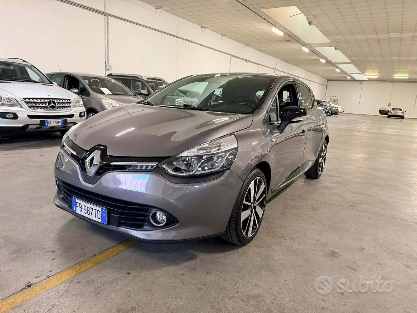 Renault Clio 2016 photo 2