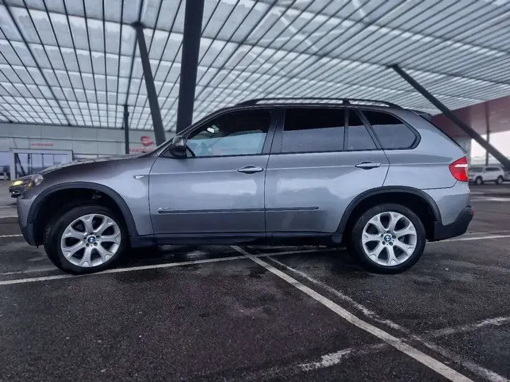 BMW X5 2010 photo 3
