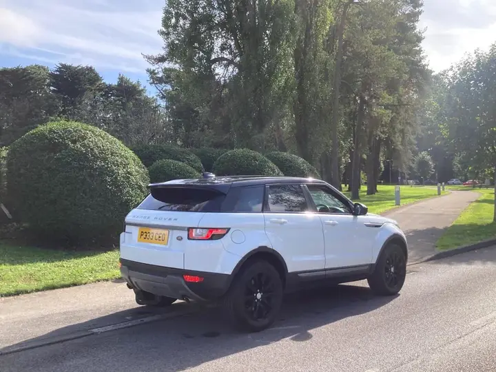 Land Rover Range Rover Evoque 2017 photo 3