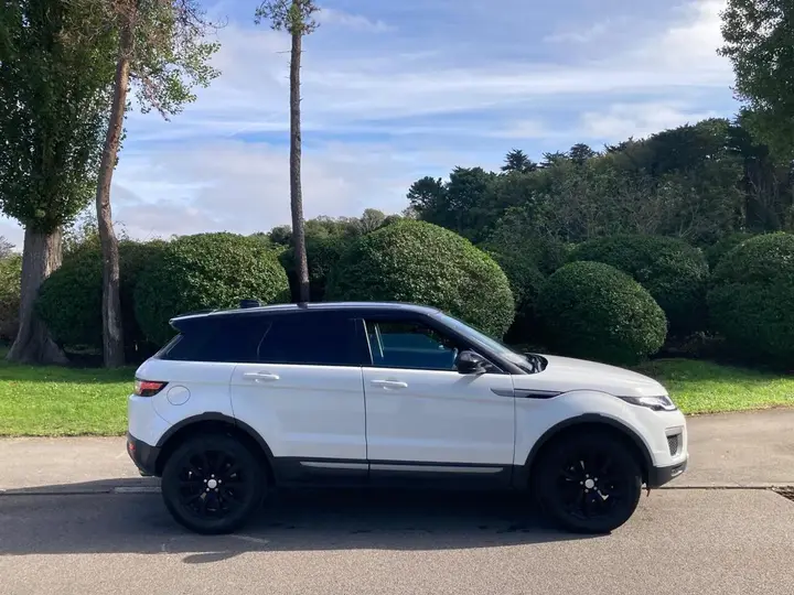 Land Rover Range Rover Evoque 2017 photo 5