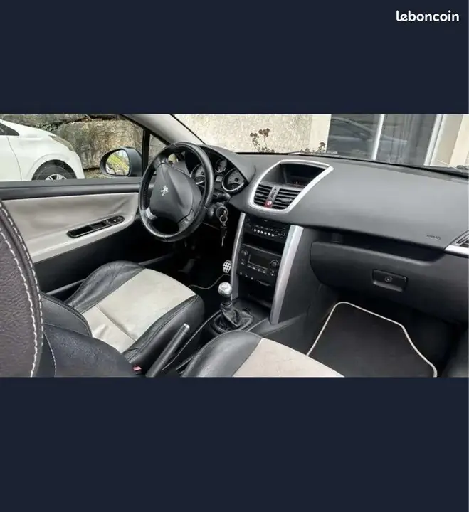 Peugeot 207 2009 photo 3