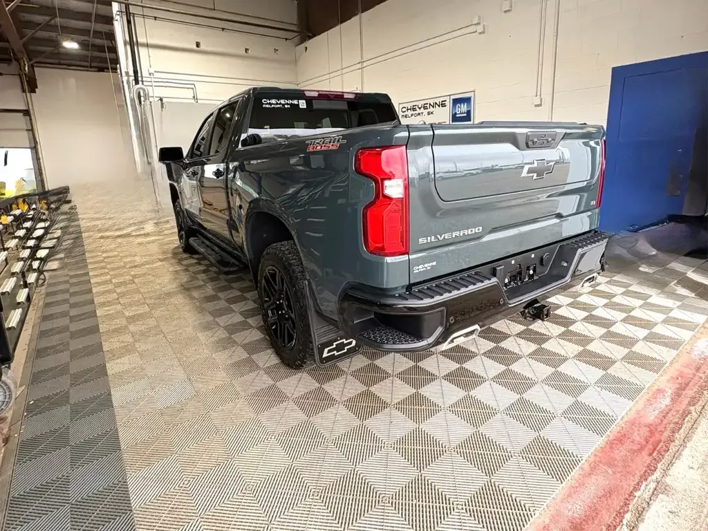 Chevrolet Silverado 1500 2025 photo 4