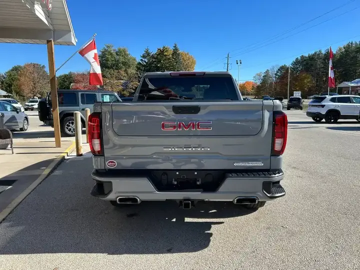 GMC Sierra 1500 2024 photo 2