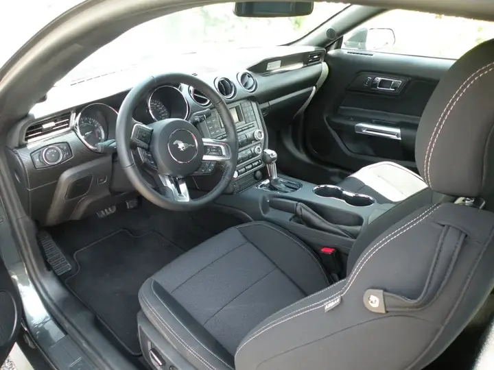 Ford Mustang 2016 photo 5