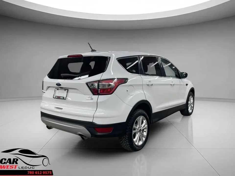 Ford Escape 2017 photo 3