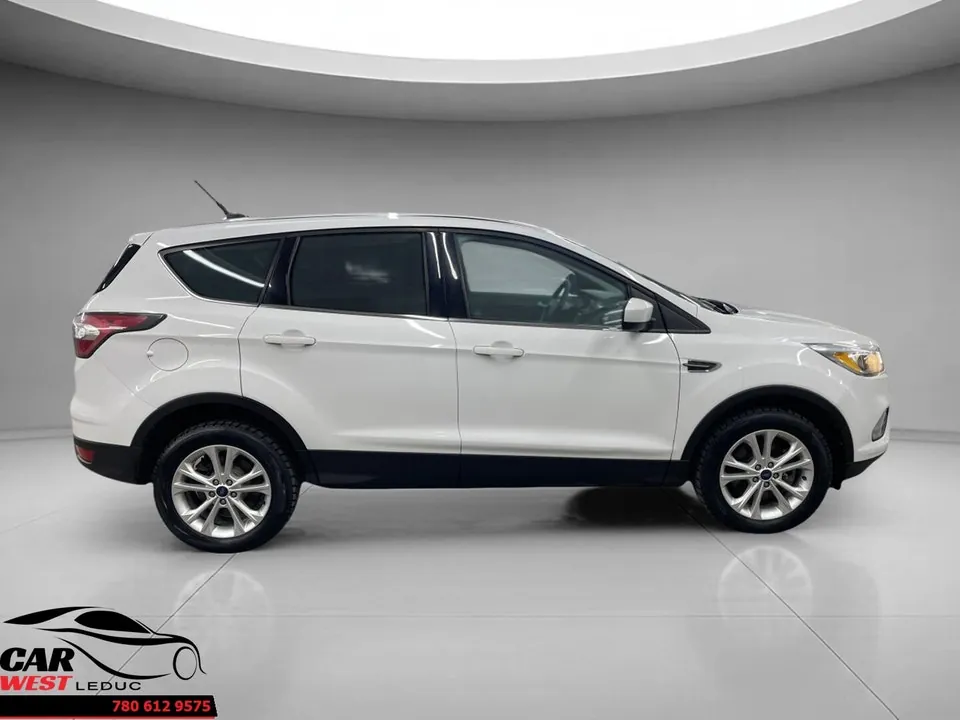 Ford Escape 2017 photo 2