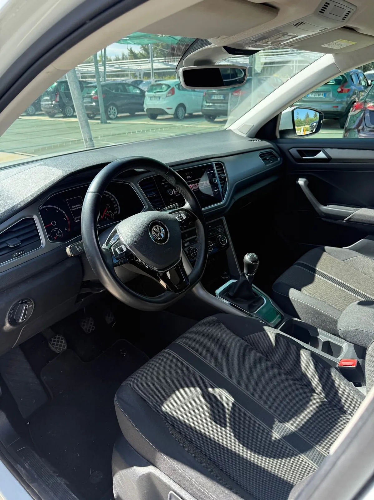 Volkswagen T-Roc 2020 photo 5