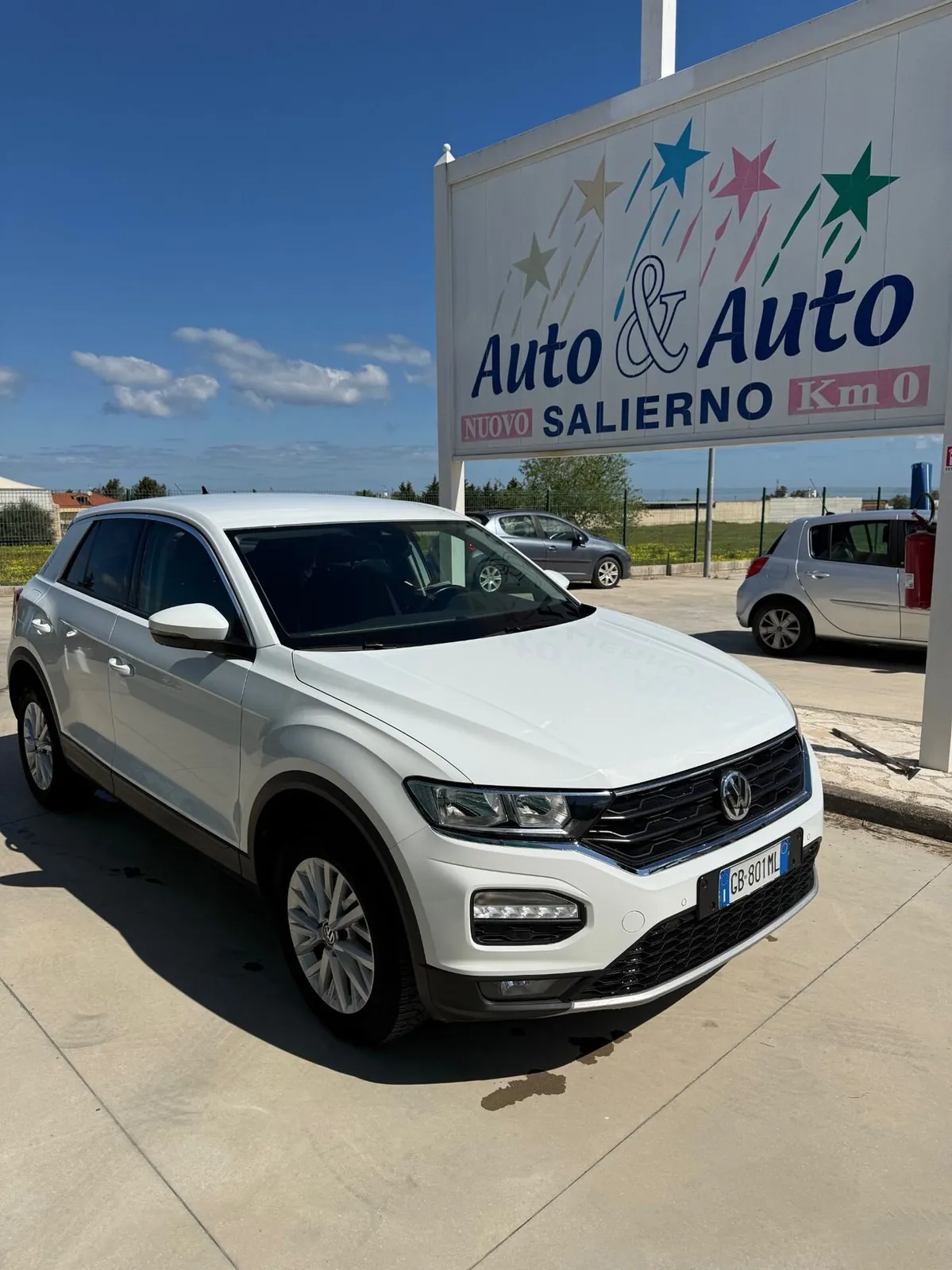 Volkswagen T-Roc 2020 photo 2
