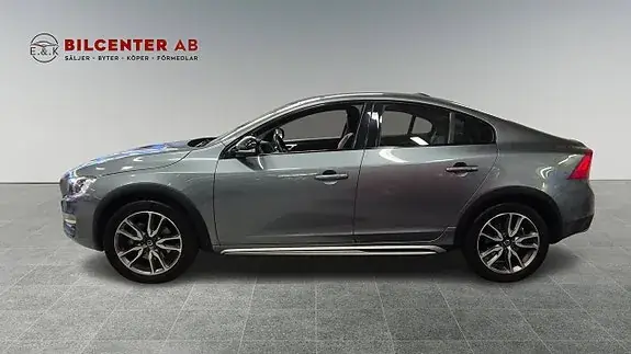 Volvo S60 Cross Country 2016 photo 2