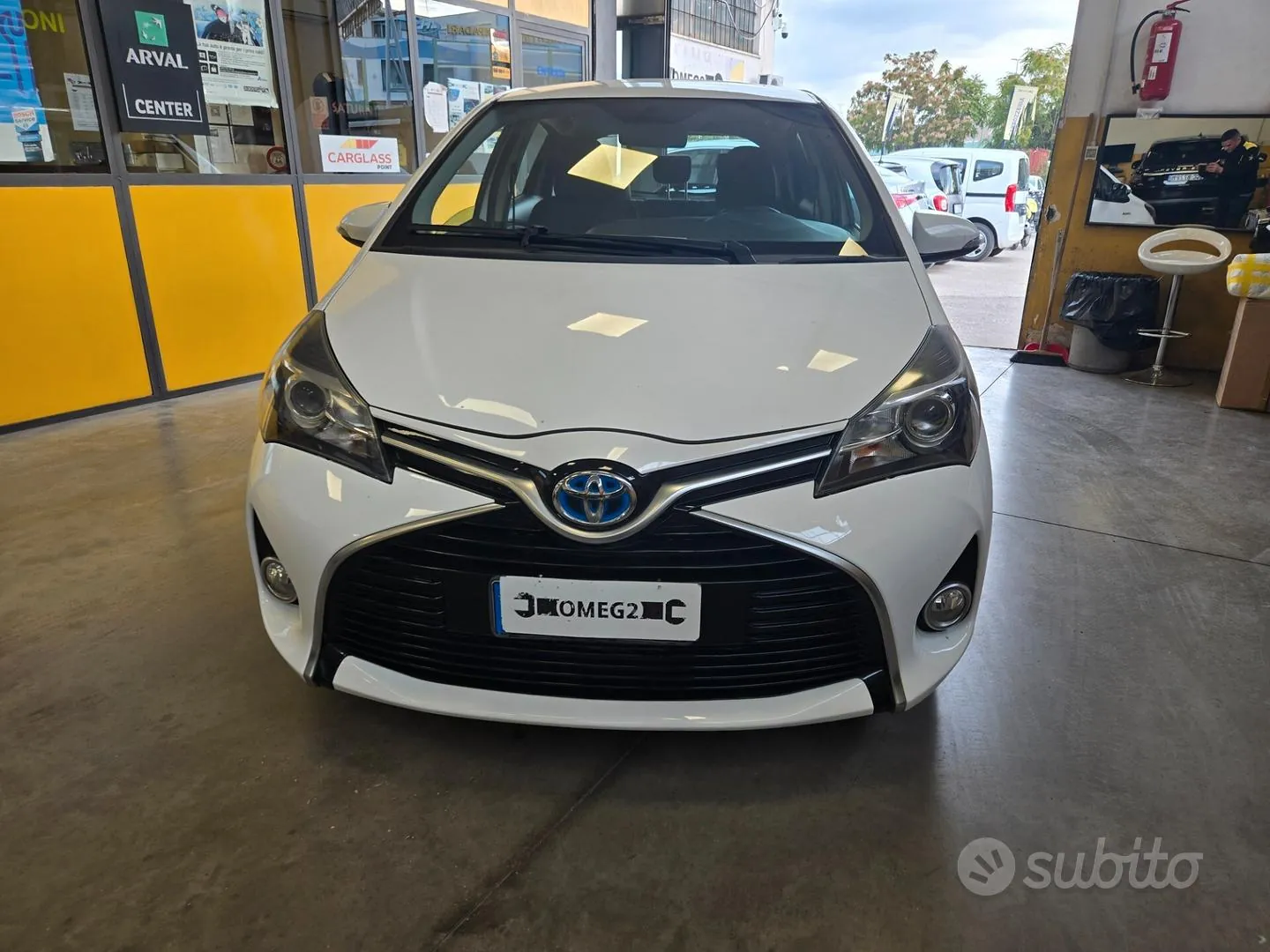 Toyota Yaris 2017 photo 2