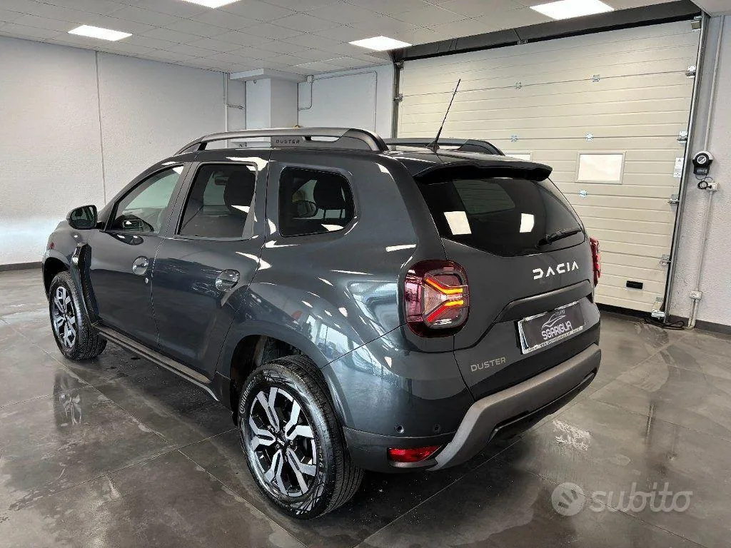 Dacia Duster 2023 photo 4