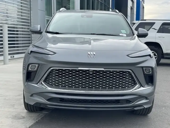 Buick Encore Gx 2026 photo 2