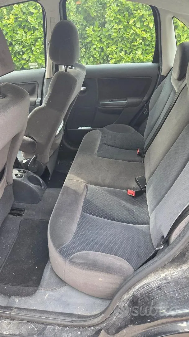 Citroen C3 2008 photo 3